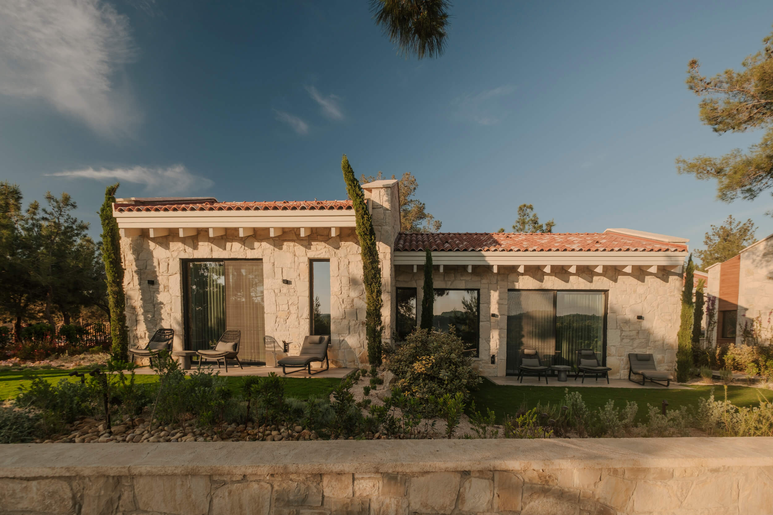 KeyUrla Flat Villa